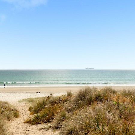 Beach Side Bliss - Oceanside Mount Maunganui Eksteriør billede